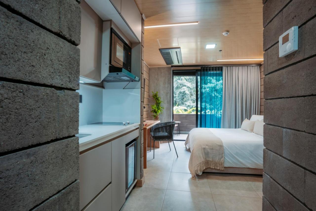 Hotel Living By Armoniko Медельин Экстерьер фото